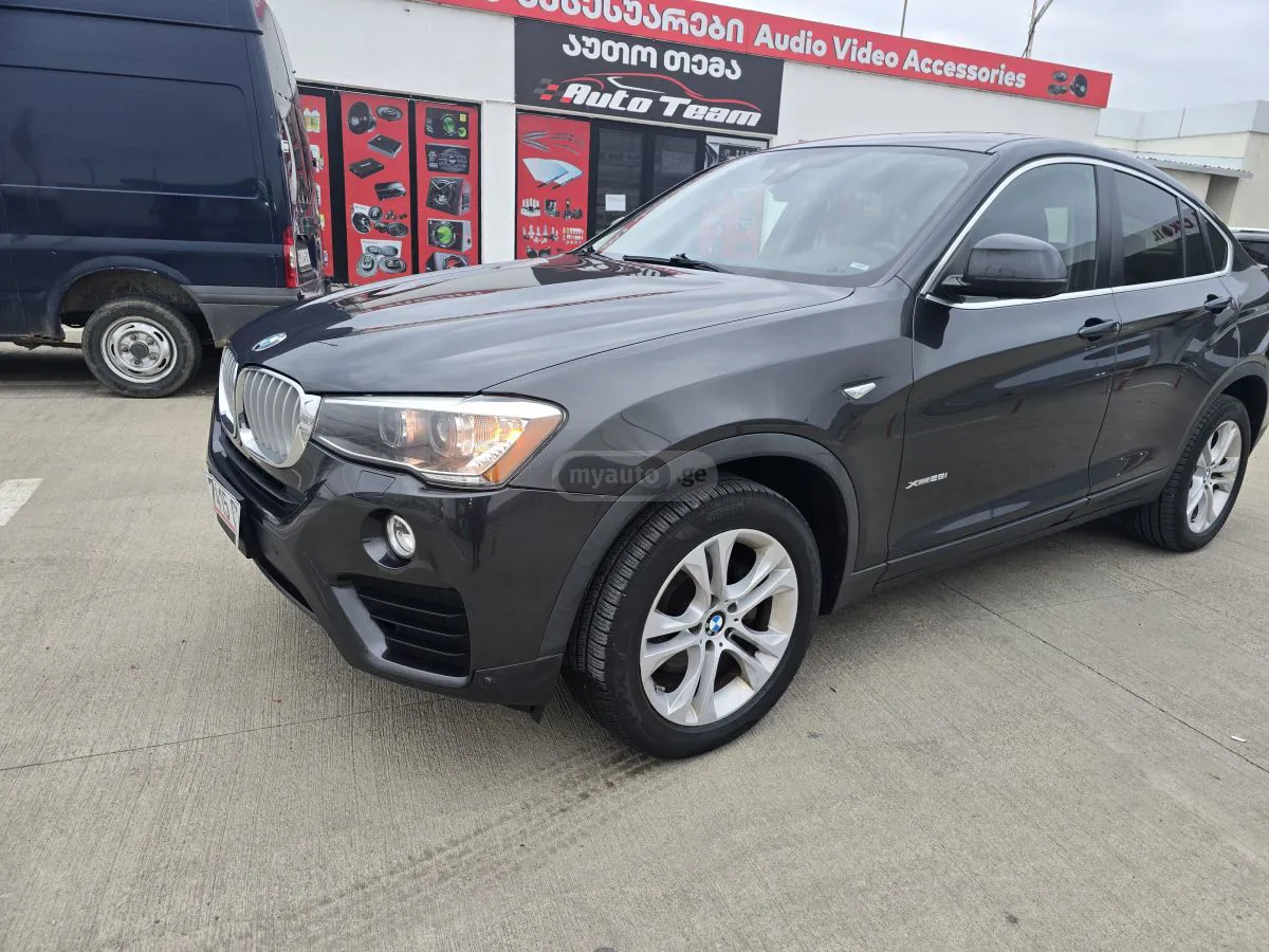 BMW X5 - фото 1