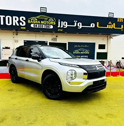 Mitsubishi Outlander - фото 1