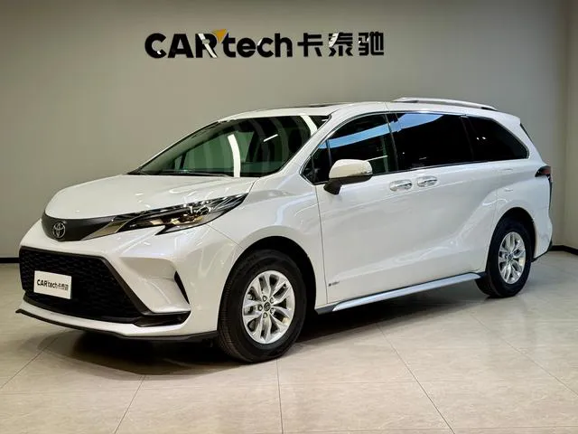 Toyota Granvia - фото 1