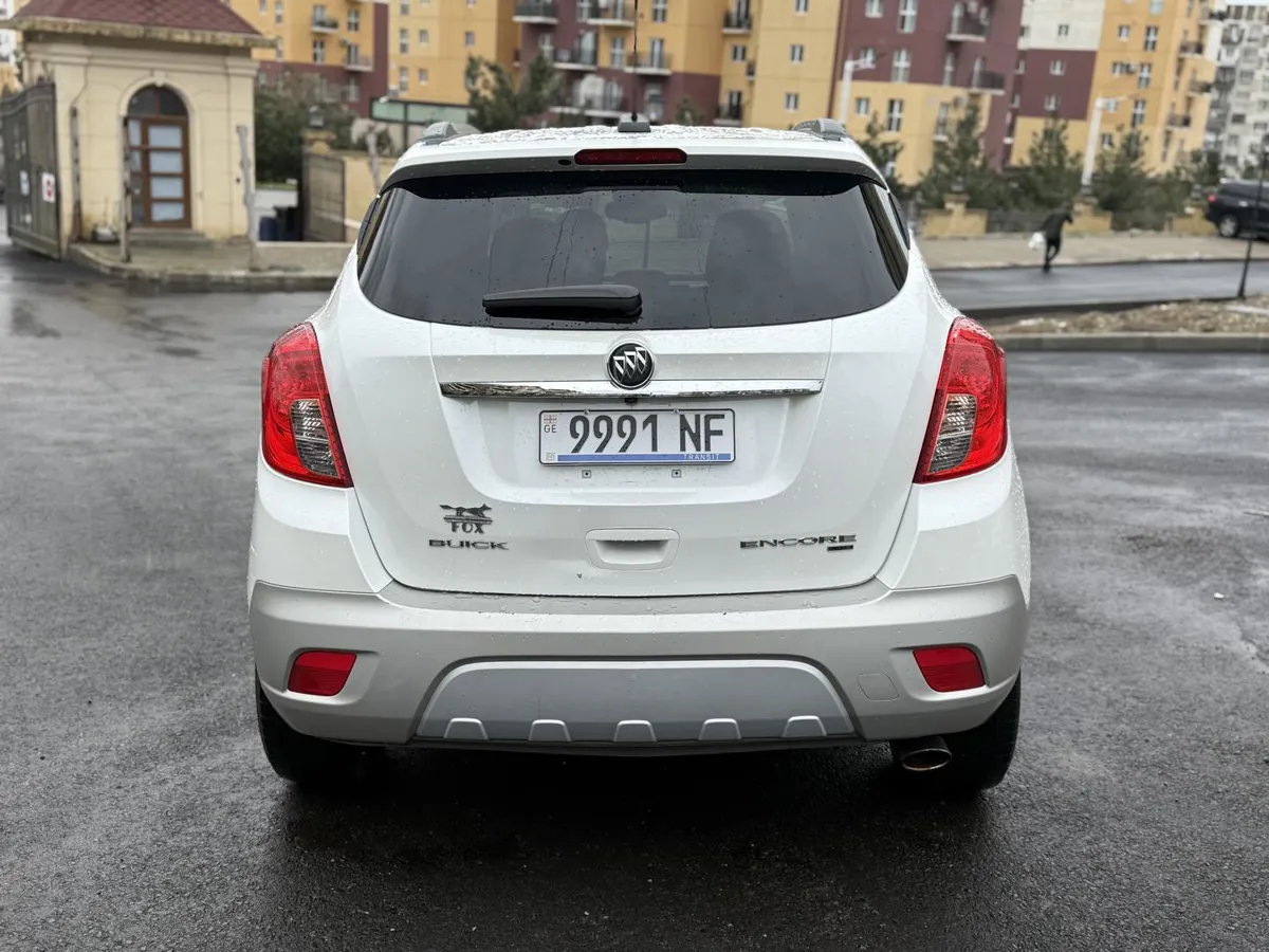 Buick Encore - фото 1