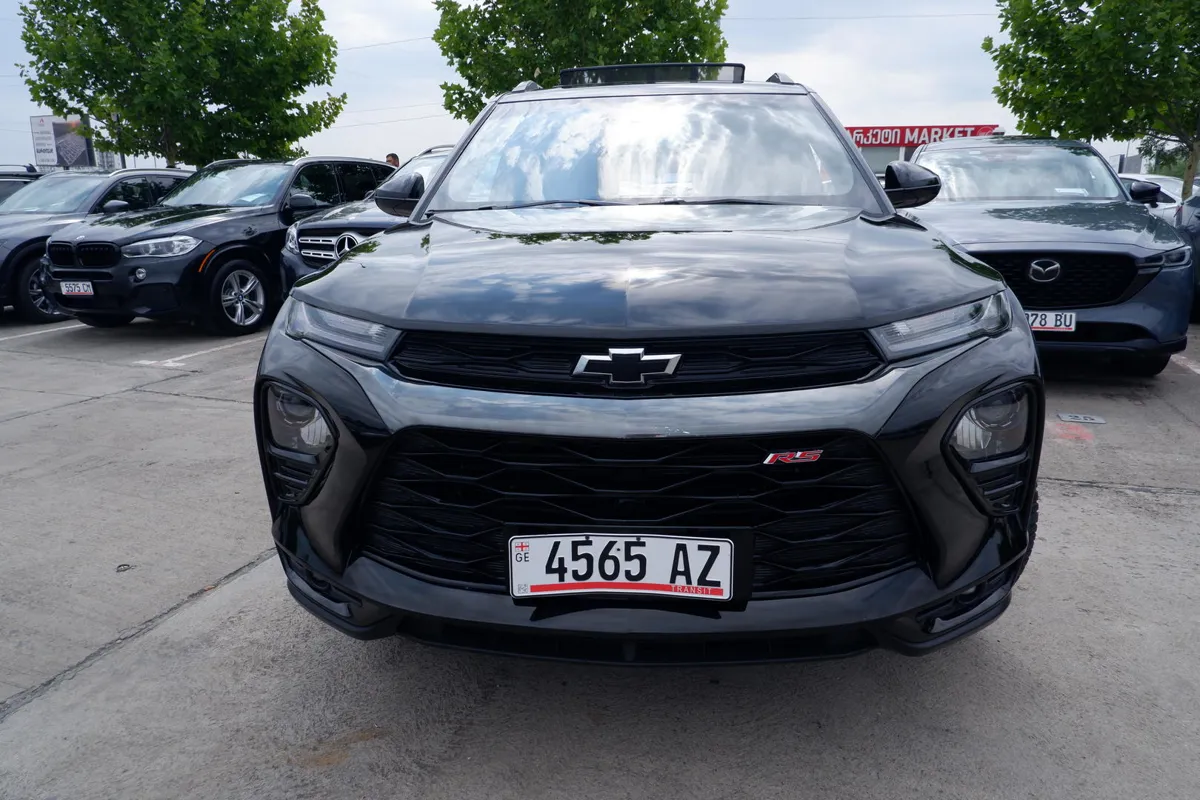 Chevrolet Trailblazer - фото 1