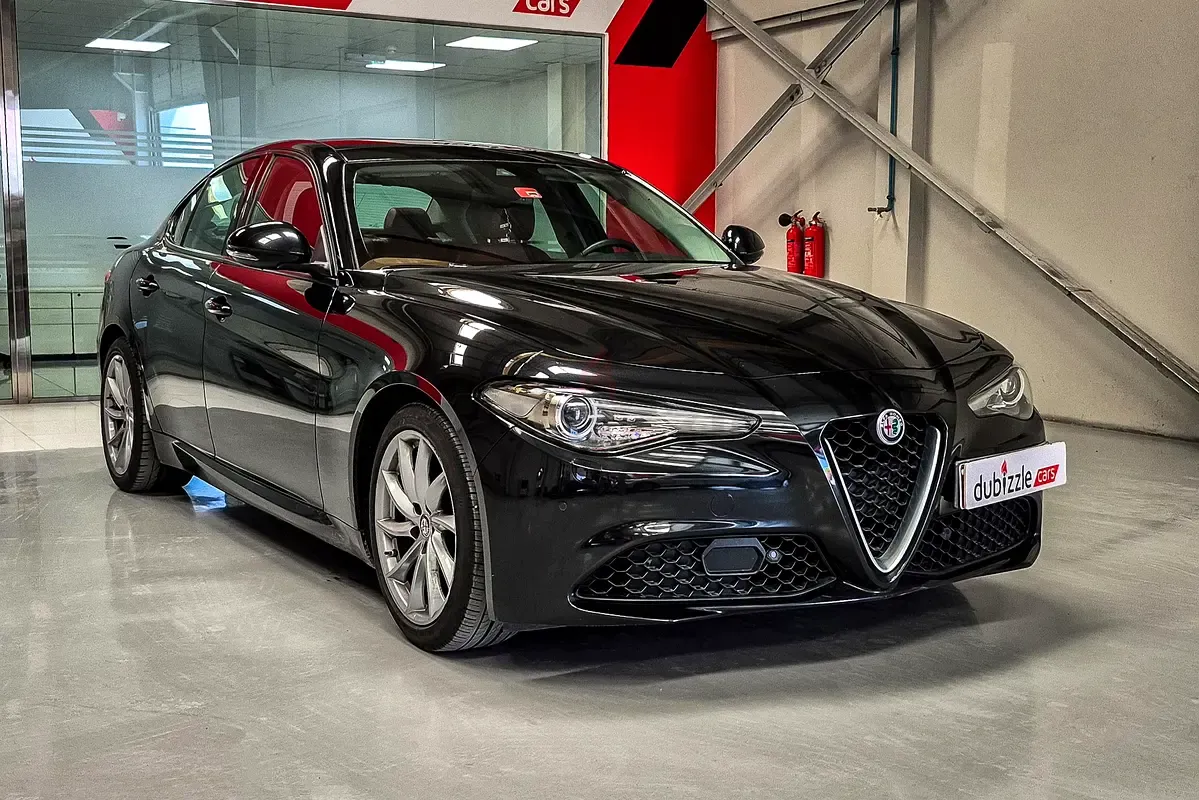 Alfa Romeo Giulia - фото 1