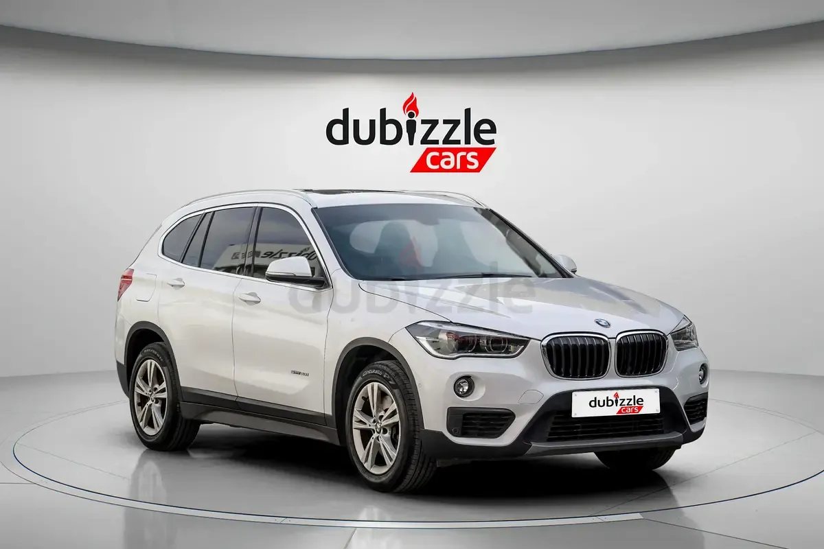 BMW X1 - фото 1