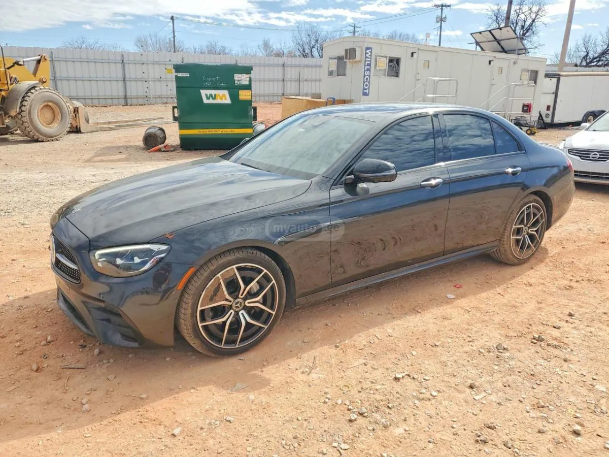 Mercedes-Benz E 350 - фото 1