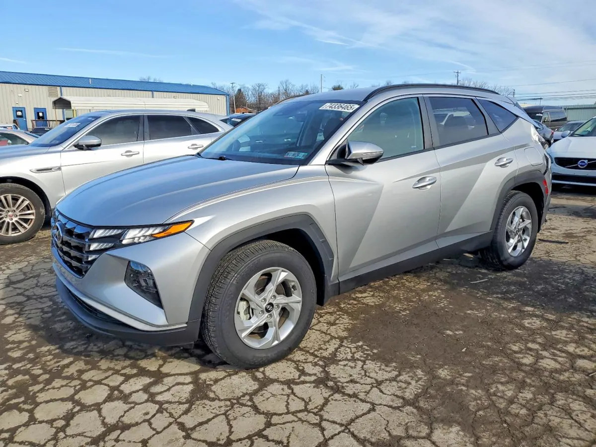 HYUNDAI - фото 1