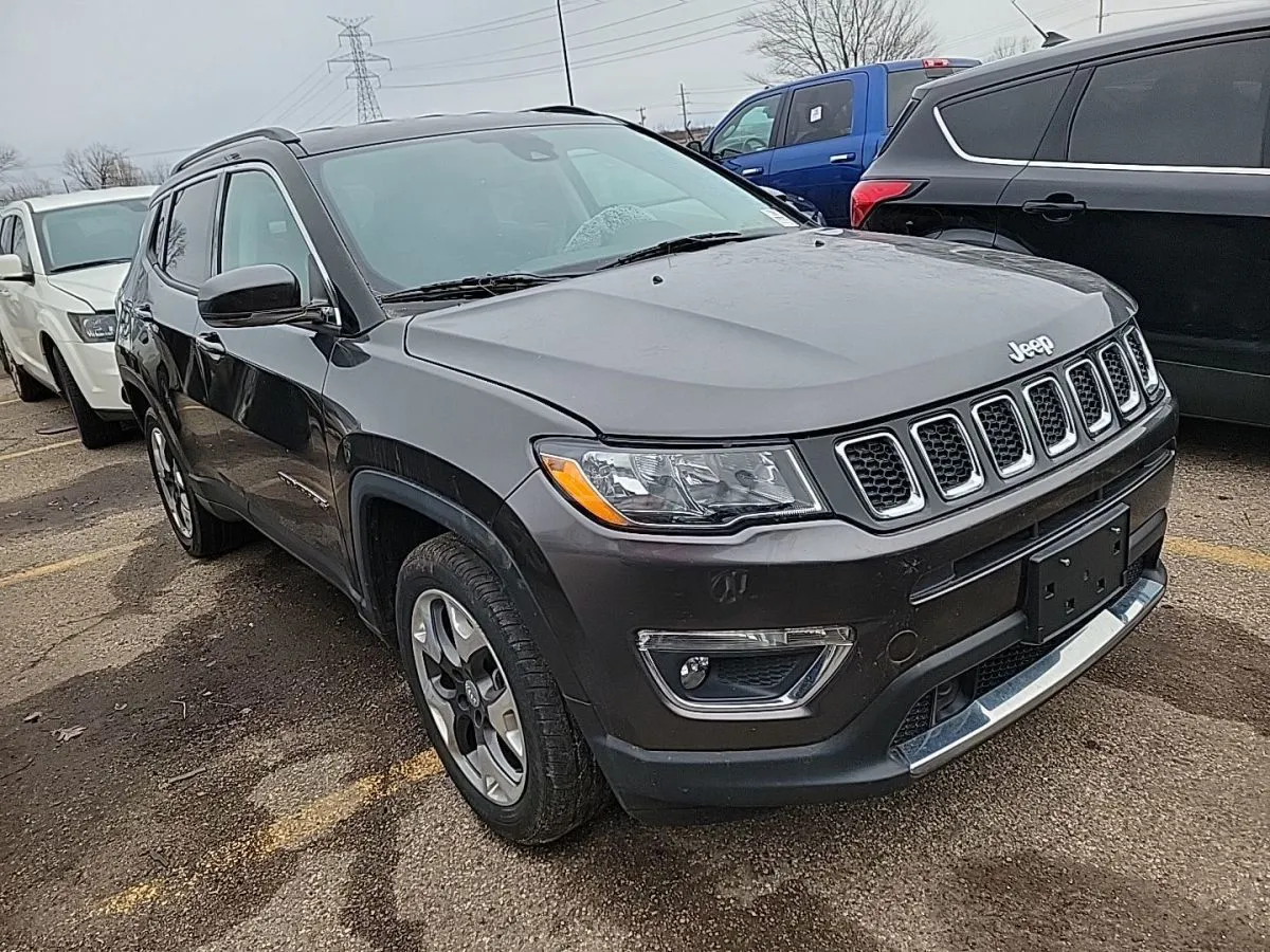 Jeep Compass - фото 1