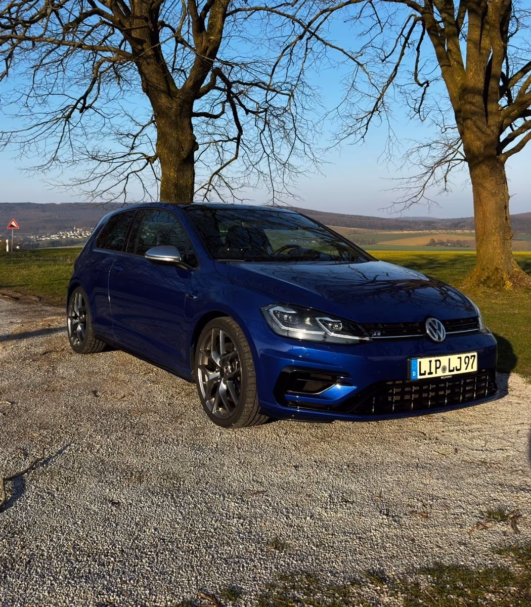 Volkswagen Golf - фото 1