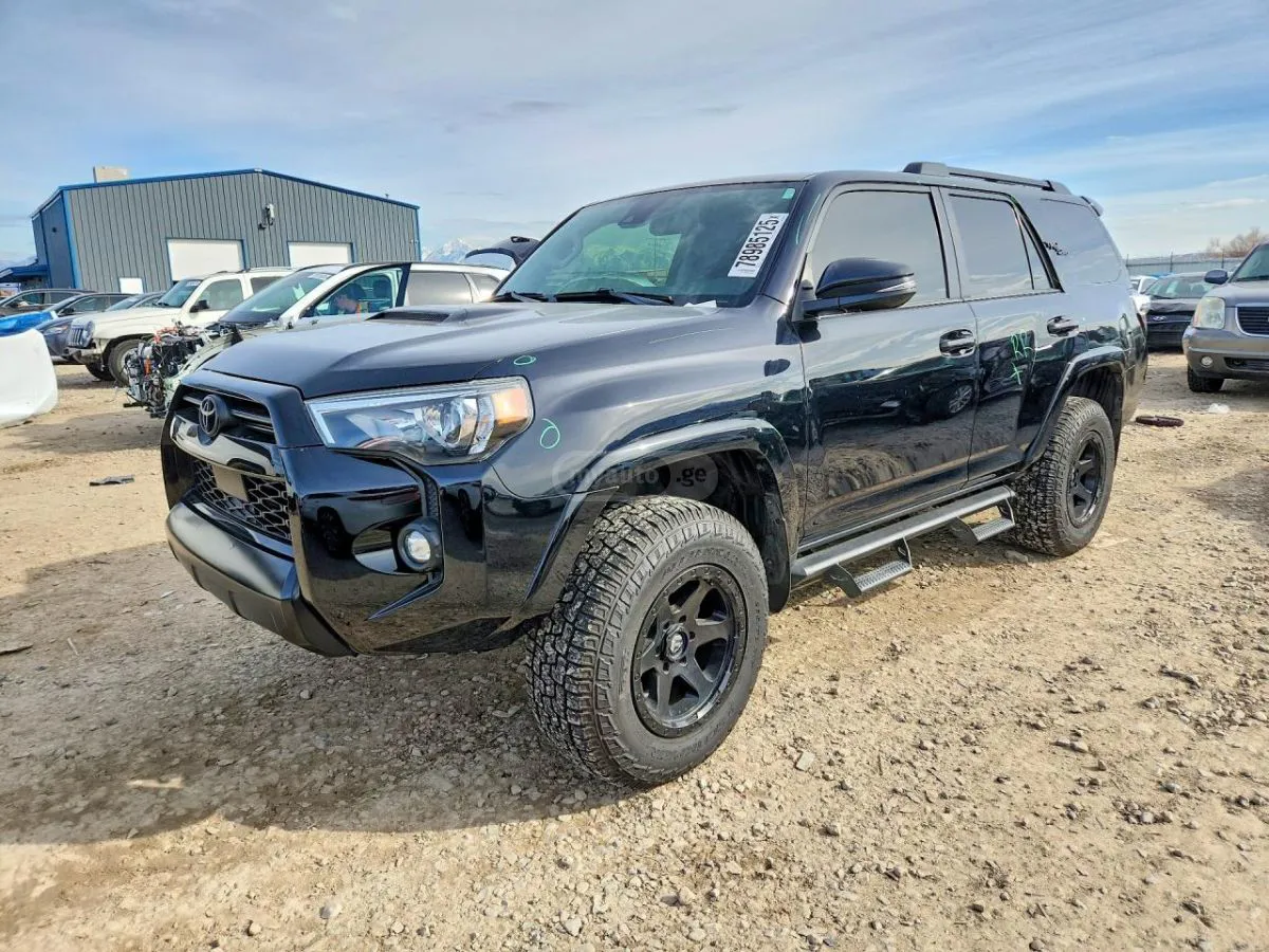 Toyota 4 Runner - фото 1