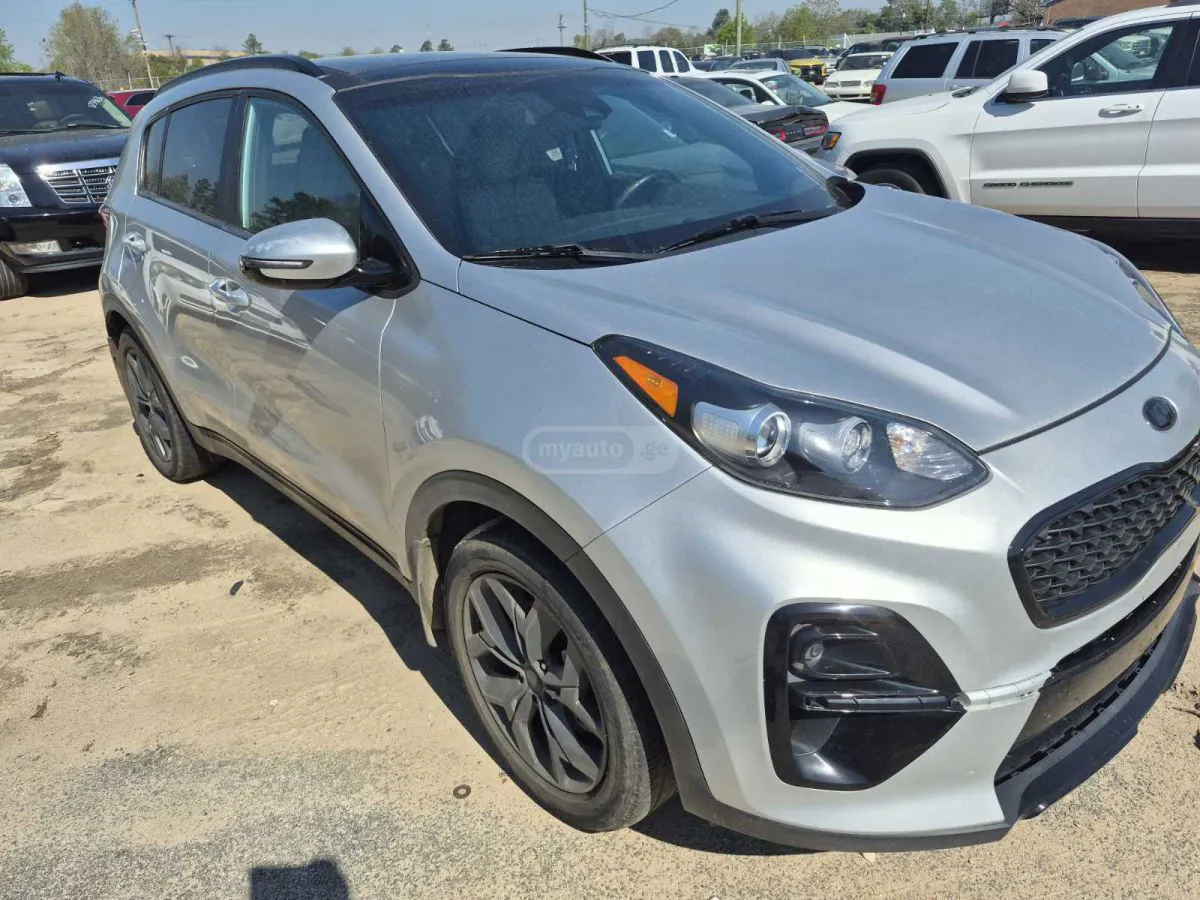 Kia Sportage - фото 1