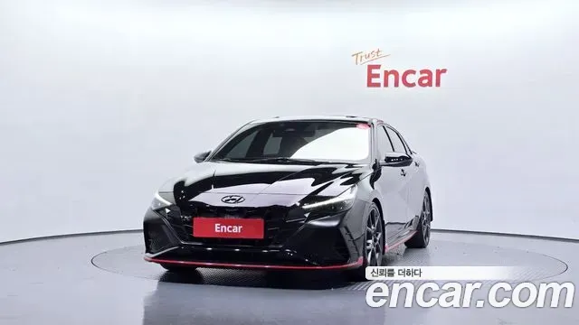 Hyundai AVANTE - фото 1