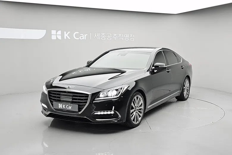 Genesis G80 - фото 1