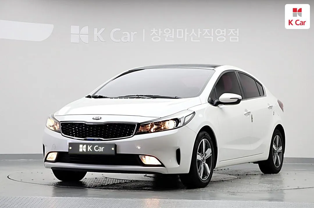 Kia K3 - фото 1