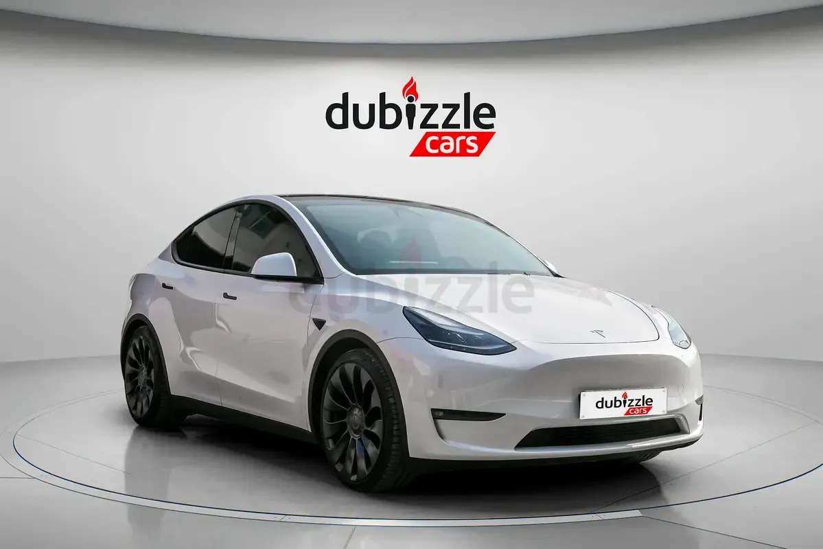 Tesla Model Y - фото 1
