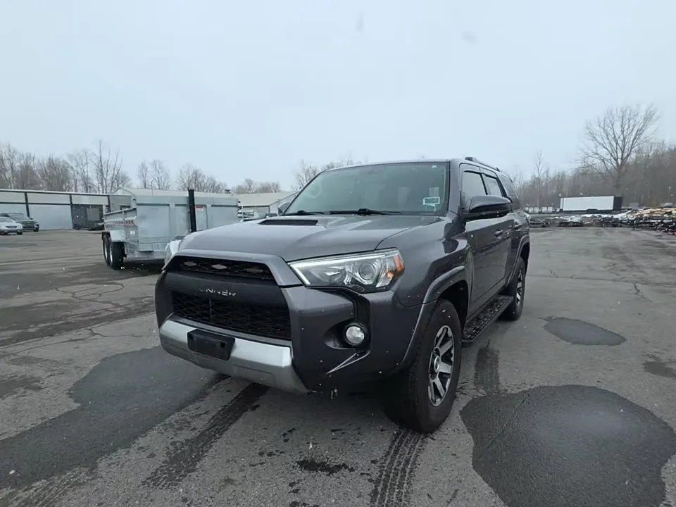 Toyota 4Runner TRD Off-Road - фото 1