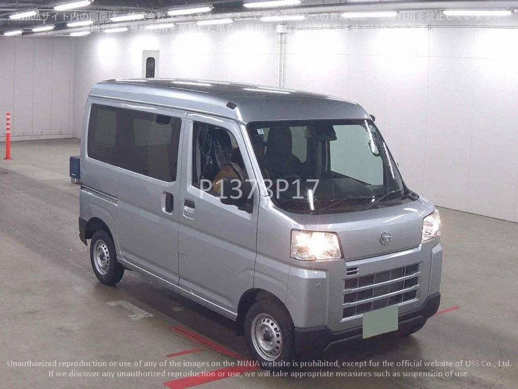 DAIHATSU HIJET CARGO 5D - фото 1