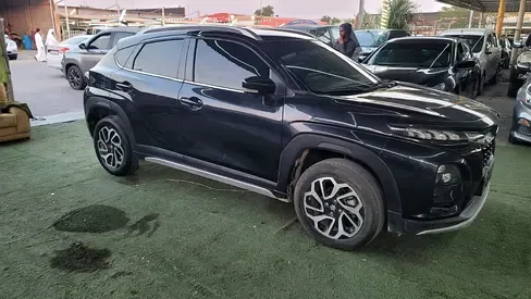 Suzuki Fronx - фото 1