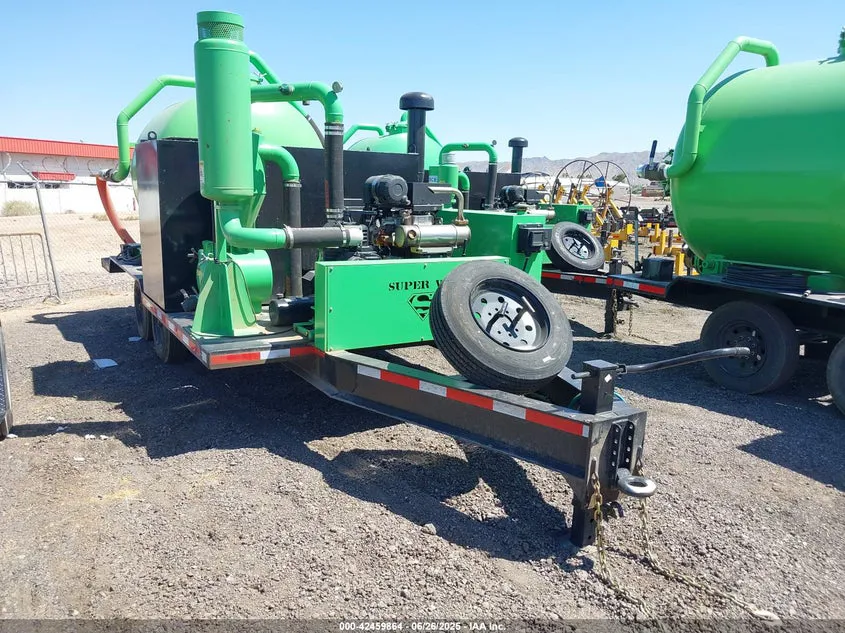 EQUIPMENT TRAILER - фото 1