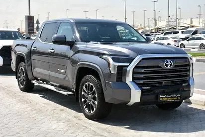 Toyota Tundra - фото 1