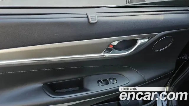 Hyundai Grandeur - фото 1