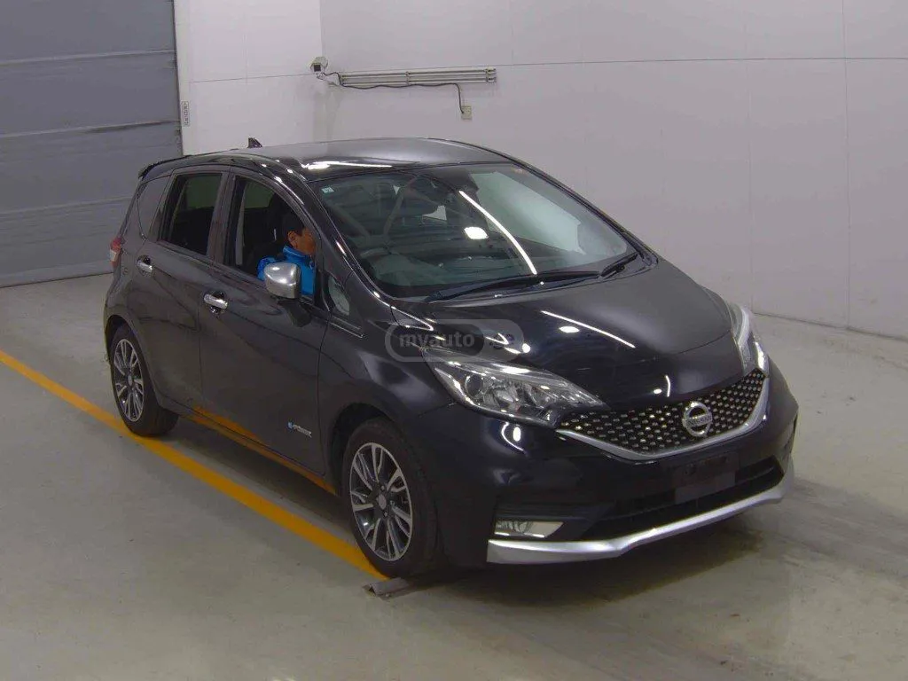 Nissan Note - фото 1