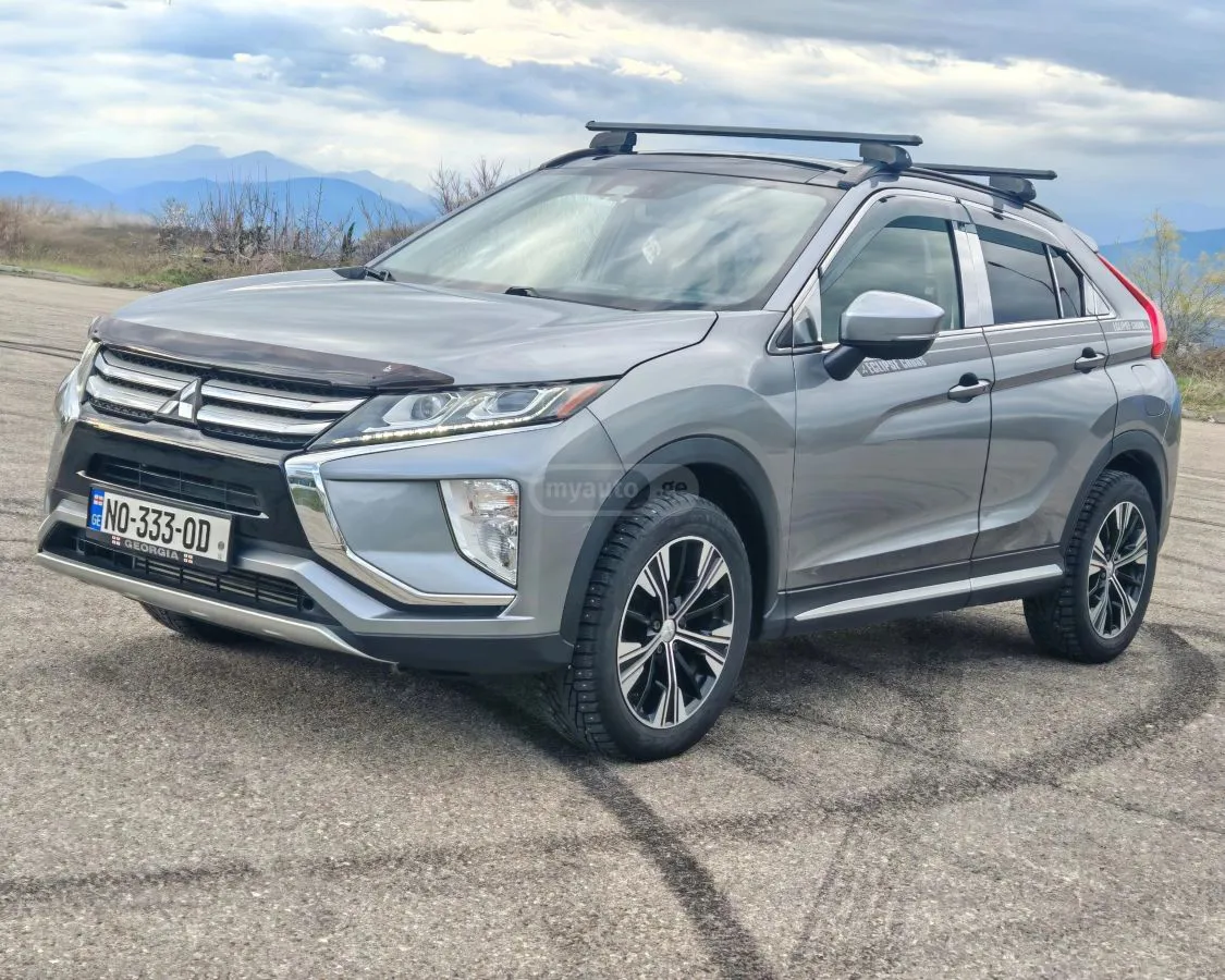 Mitsubishi Eclipse Cross - фото 1