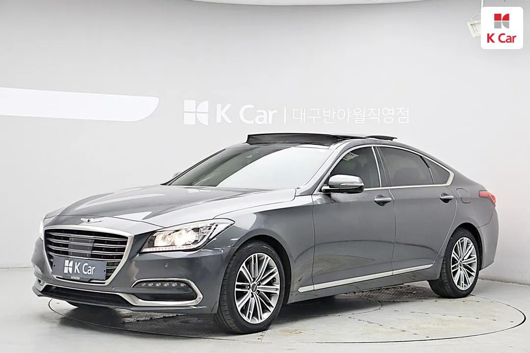 Genesis G80 - фото 1