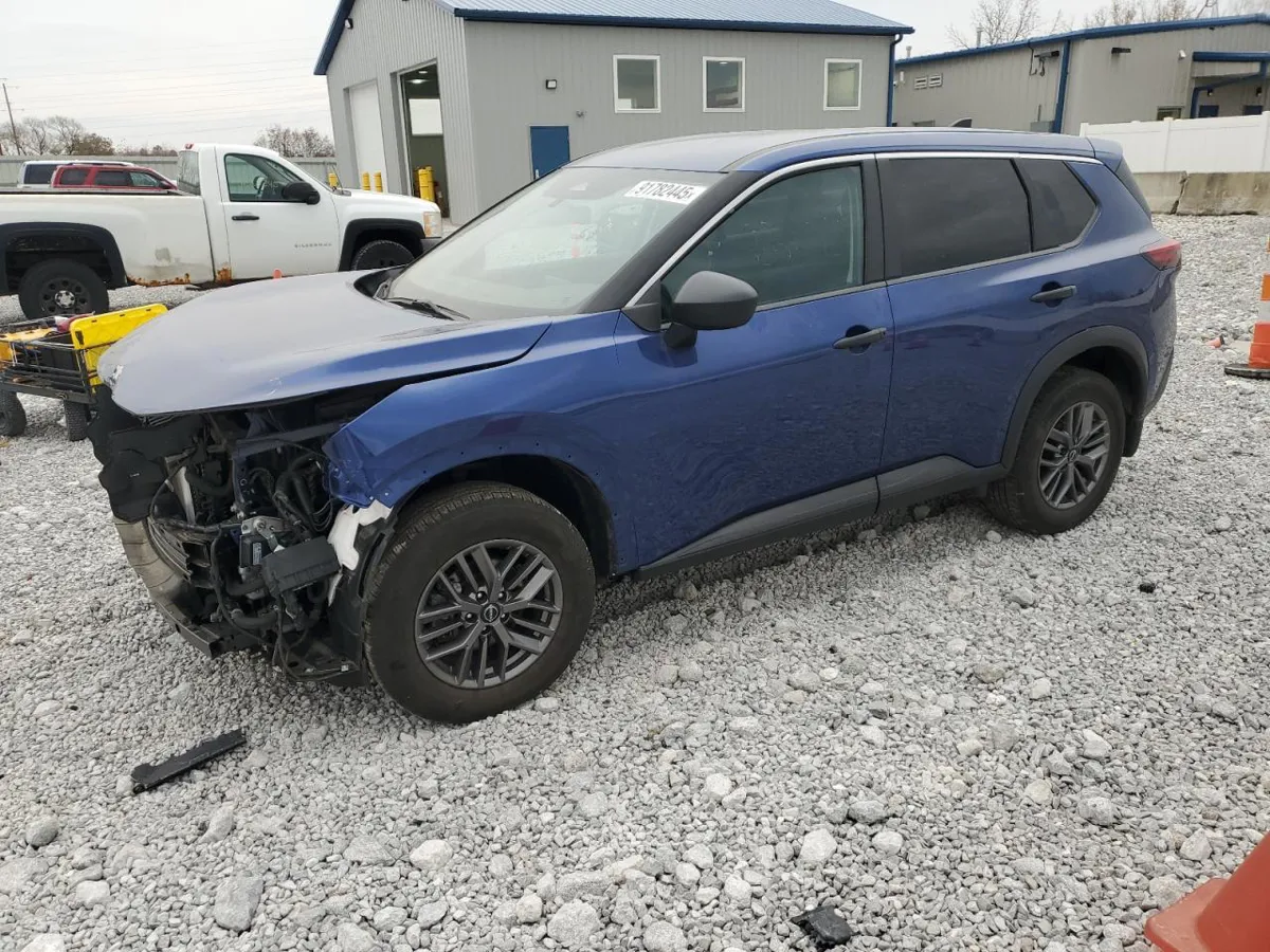 NISSAN ROGUE - фото 1