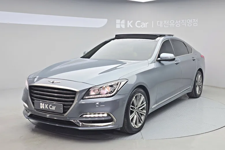 Genesis G80 - фото 1