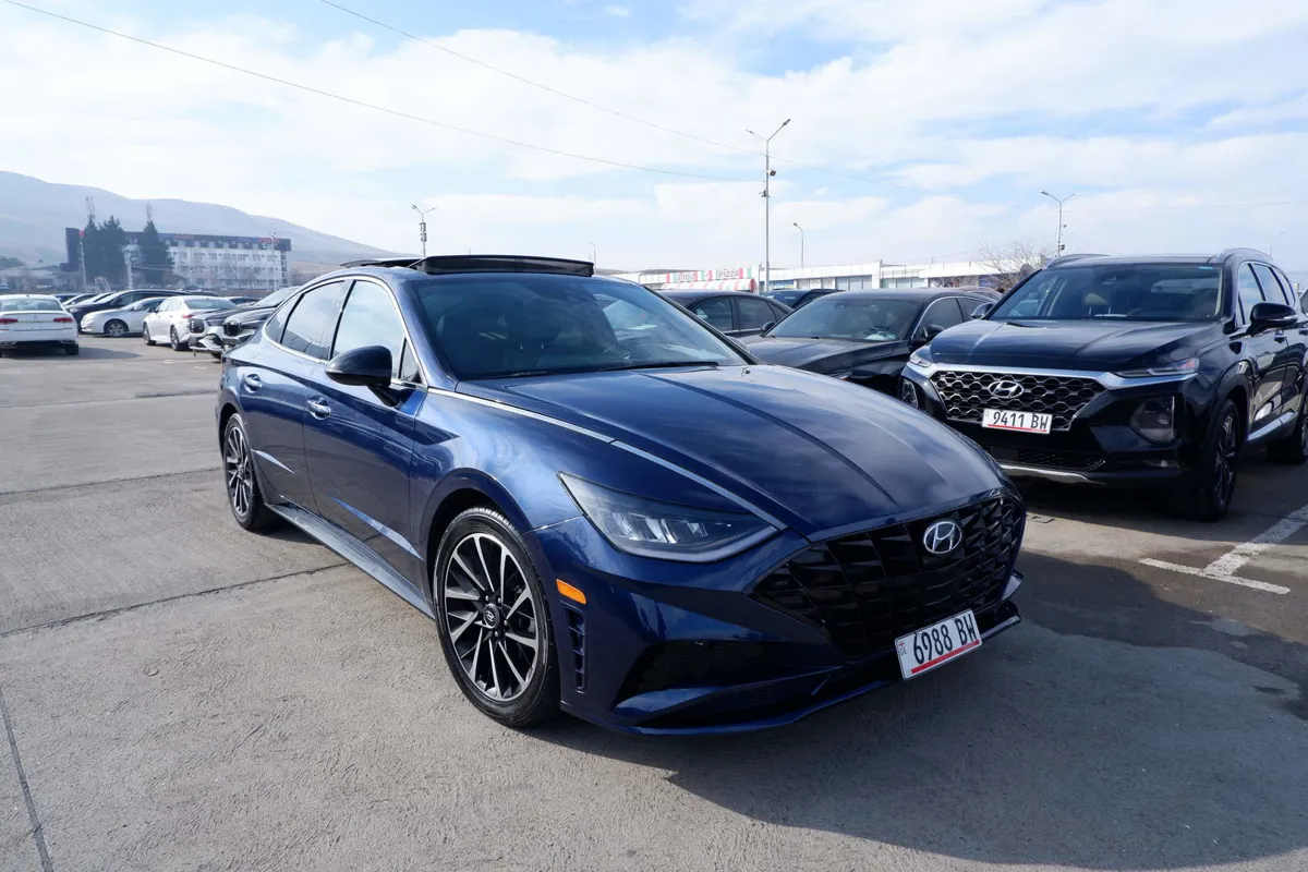 Hyundai Sonata - фото 1