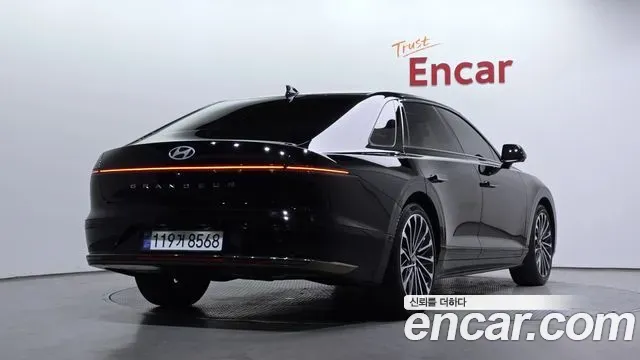 Hyundai Grandeur - фото 1