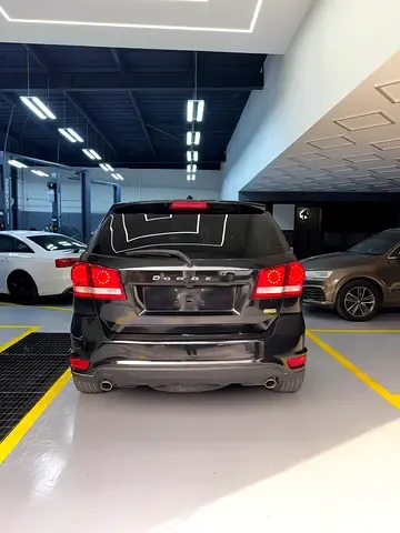 Dodge Journey - фото 1