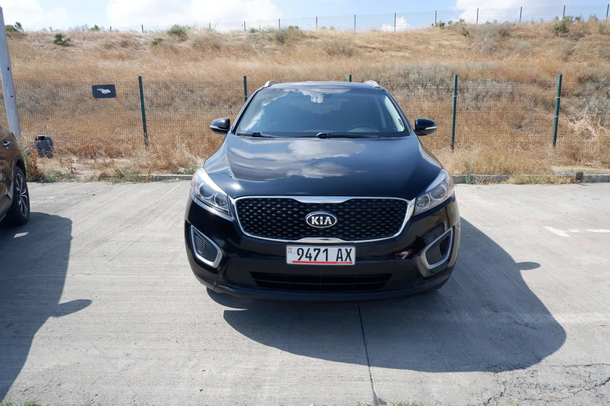 Kia Sorento - фото 1