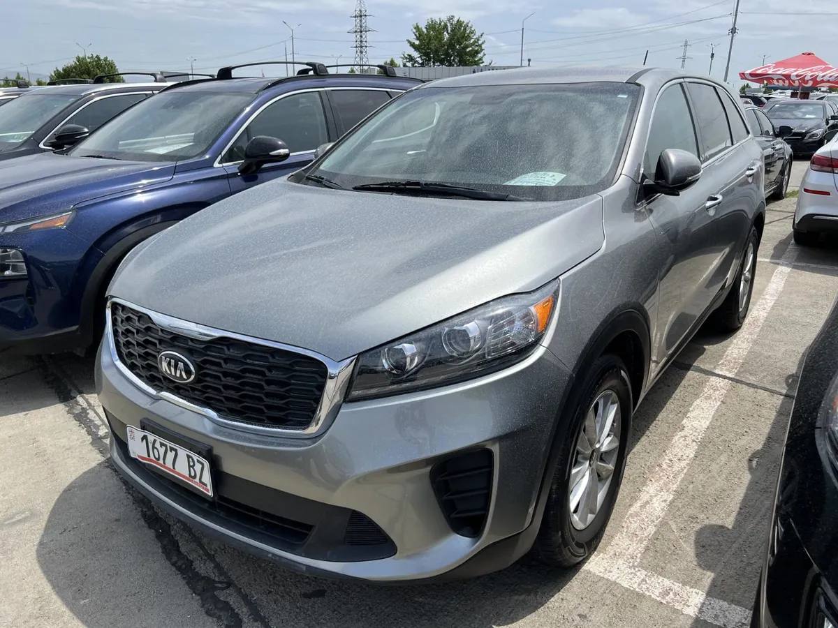 Kia Sorento - фото 1