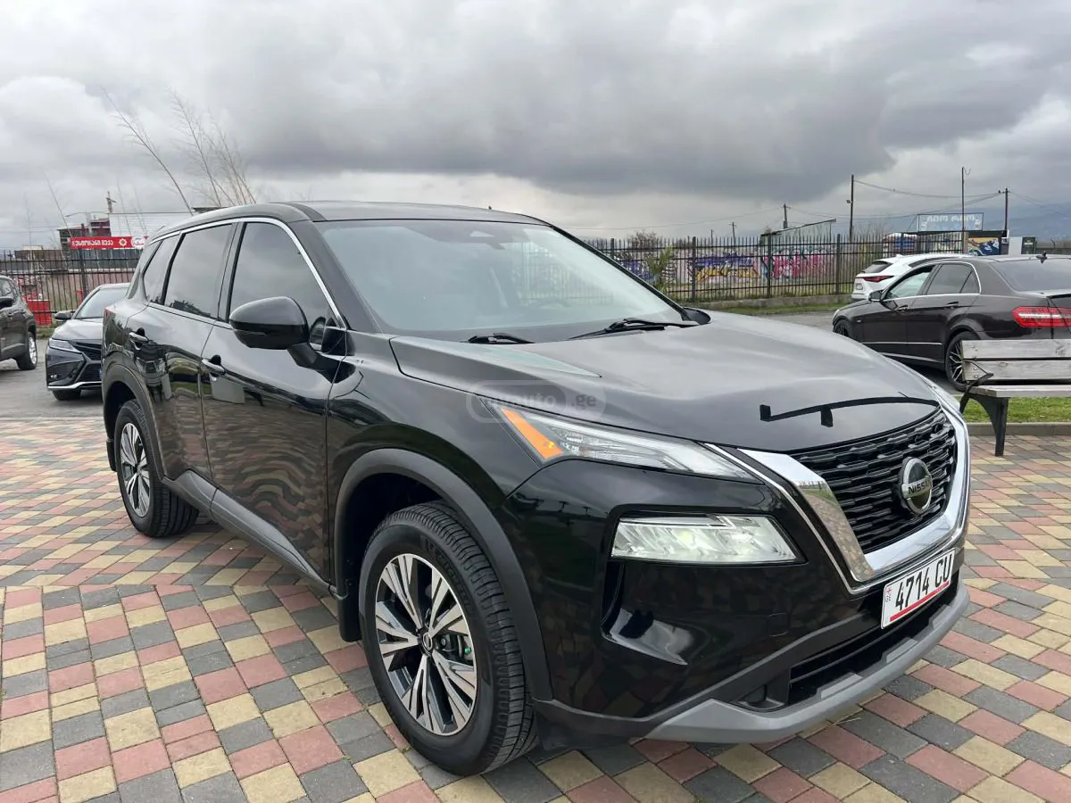 Nissan Rogue - фото 1