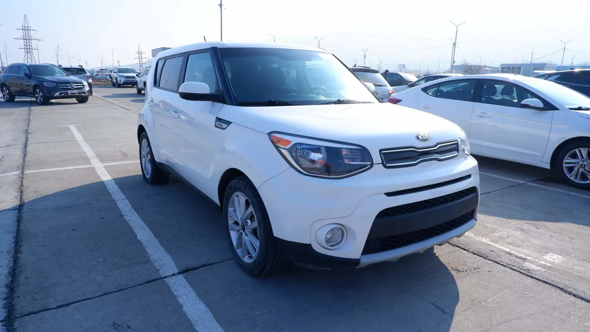 Kia Soul - фото 1
