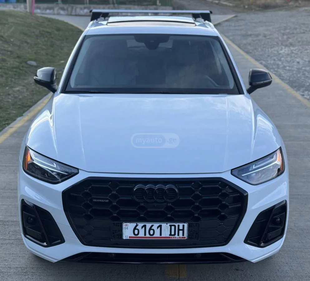 Audi Q5 - фото 1