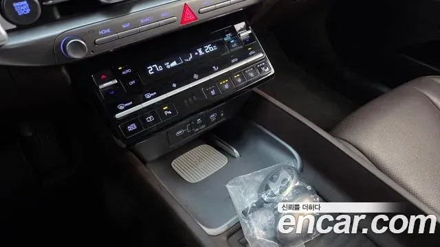 Hyundai Grandeur - фото 1