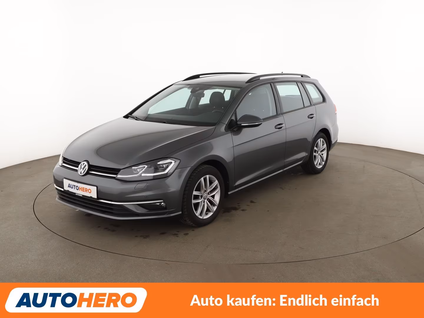 Volkswagen Golf - фото 1