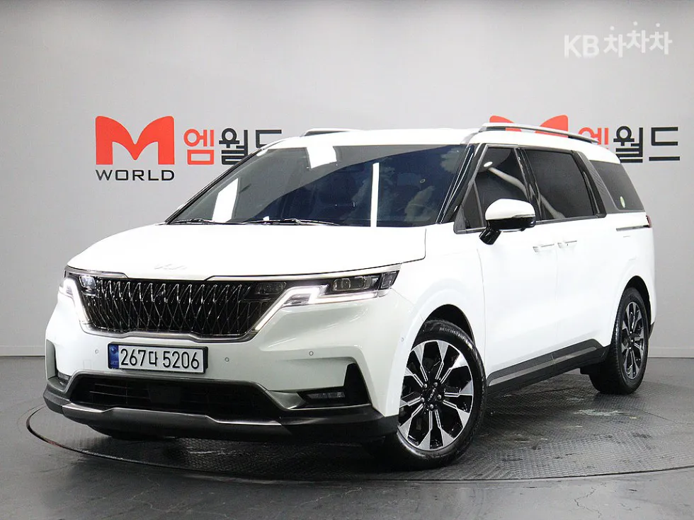 Kia 카니발 4세대 D2.2 9인승 시그니처 - фото 1