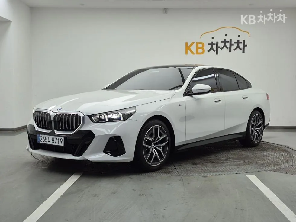 BMW 뉴5시리즈(G60) 523d M Sport - фото 1