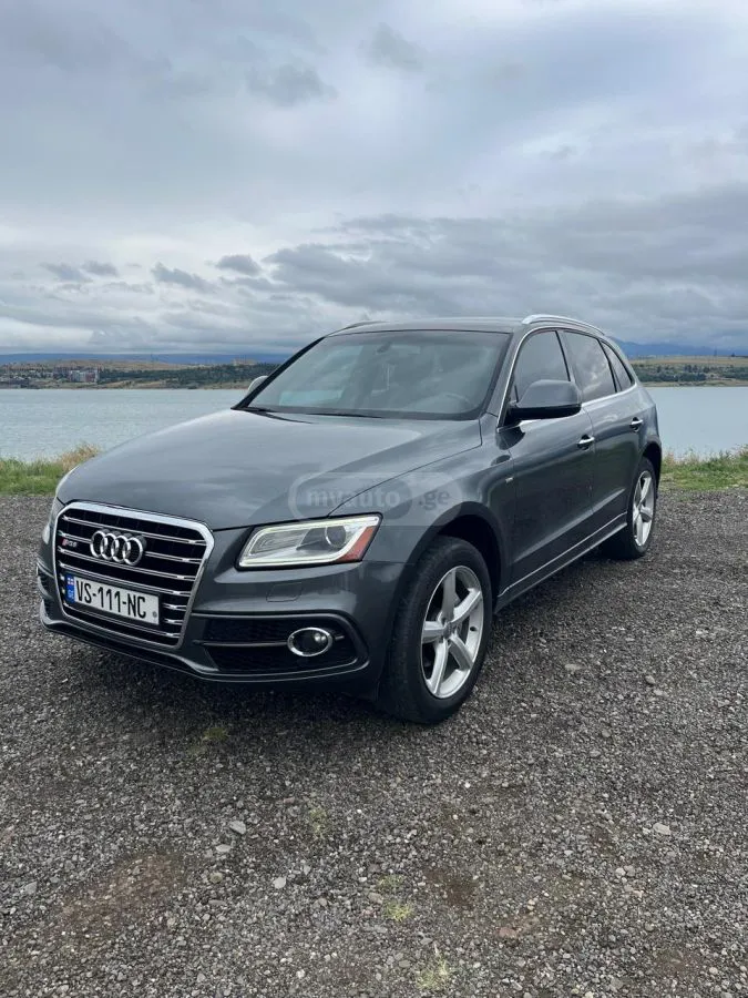 Audi Q5 - фото 1