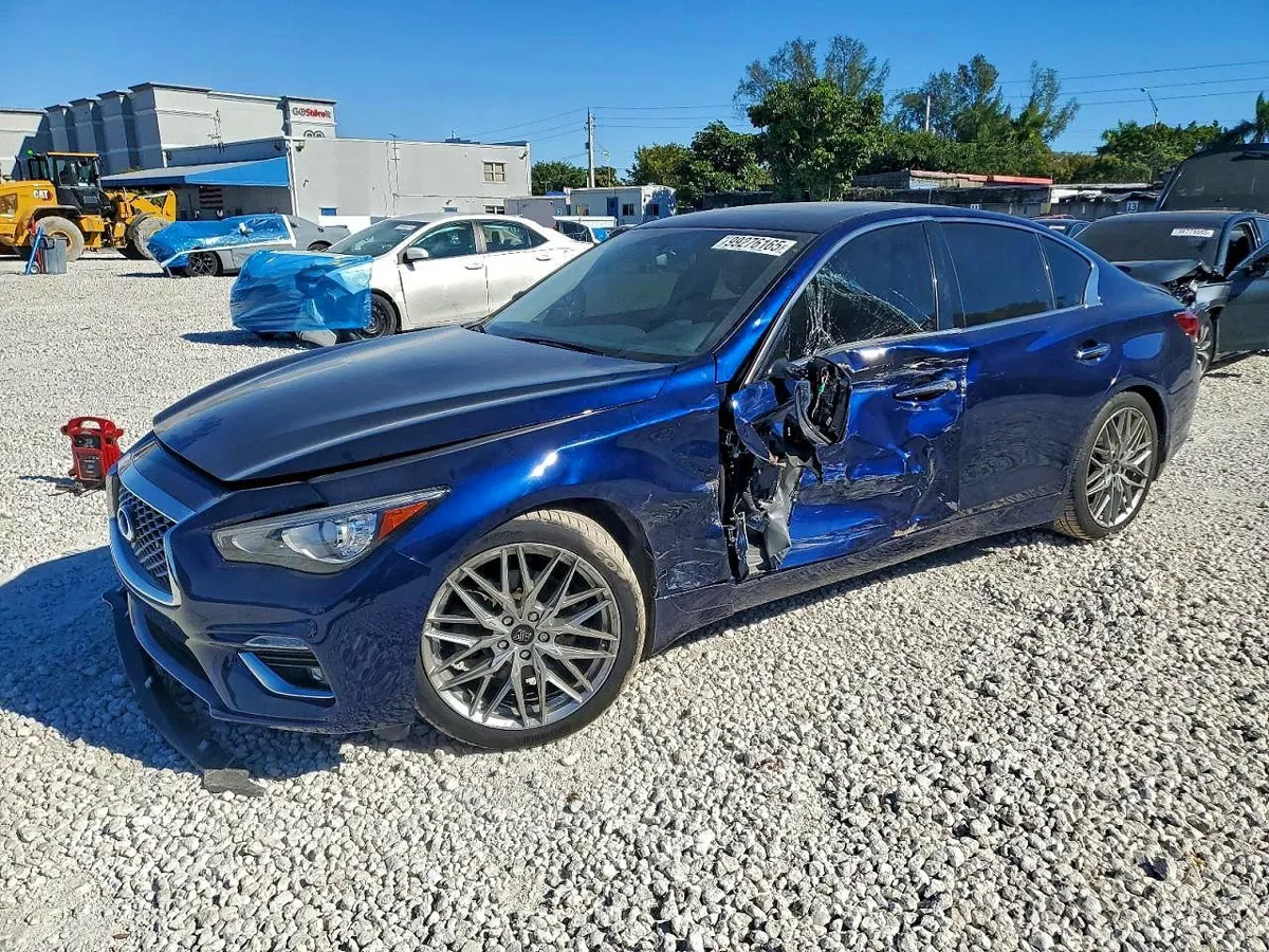 INFINITI Q50 LUXE - фото 1