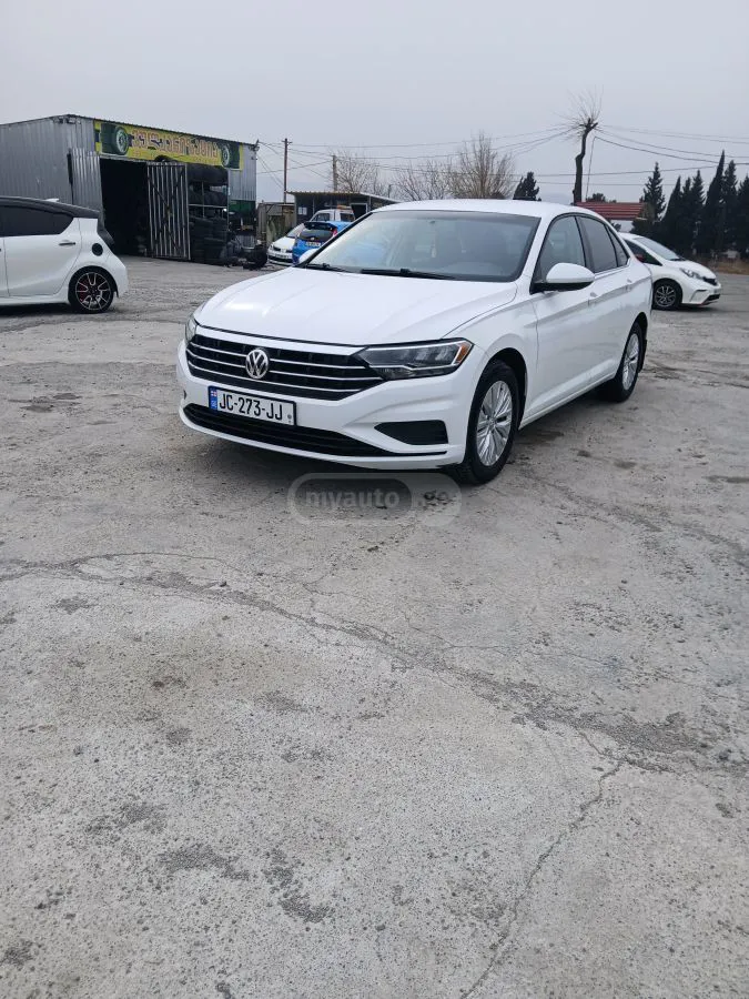 Volkswagen Jetta - фото 1