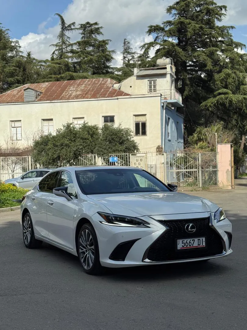 Lexus ES 250 - фото 1