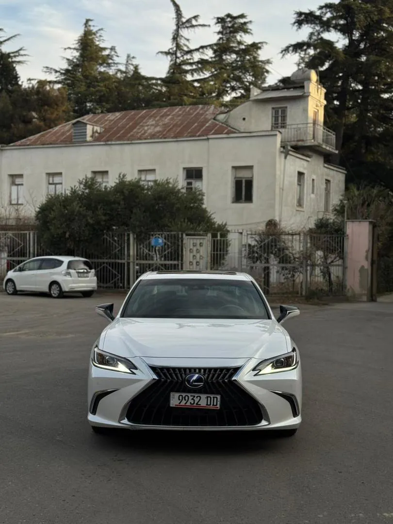 Lexus ES 300 - фото 1