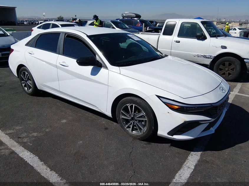 HYUNDAI ELANTRA SEL SPORT - фото 1