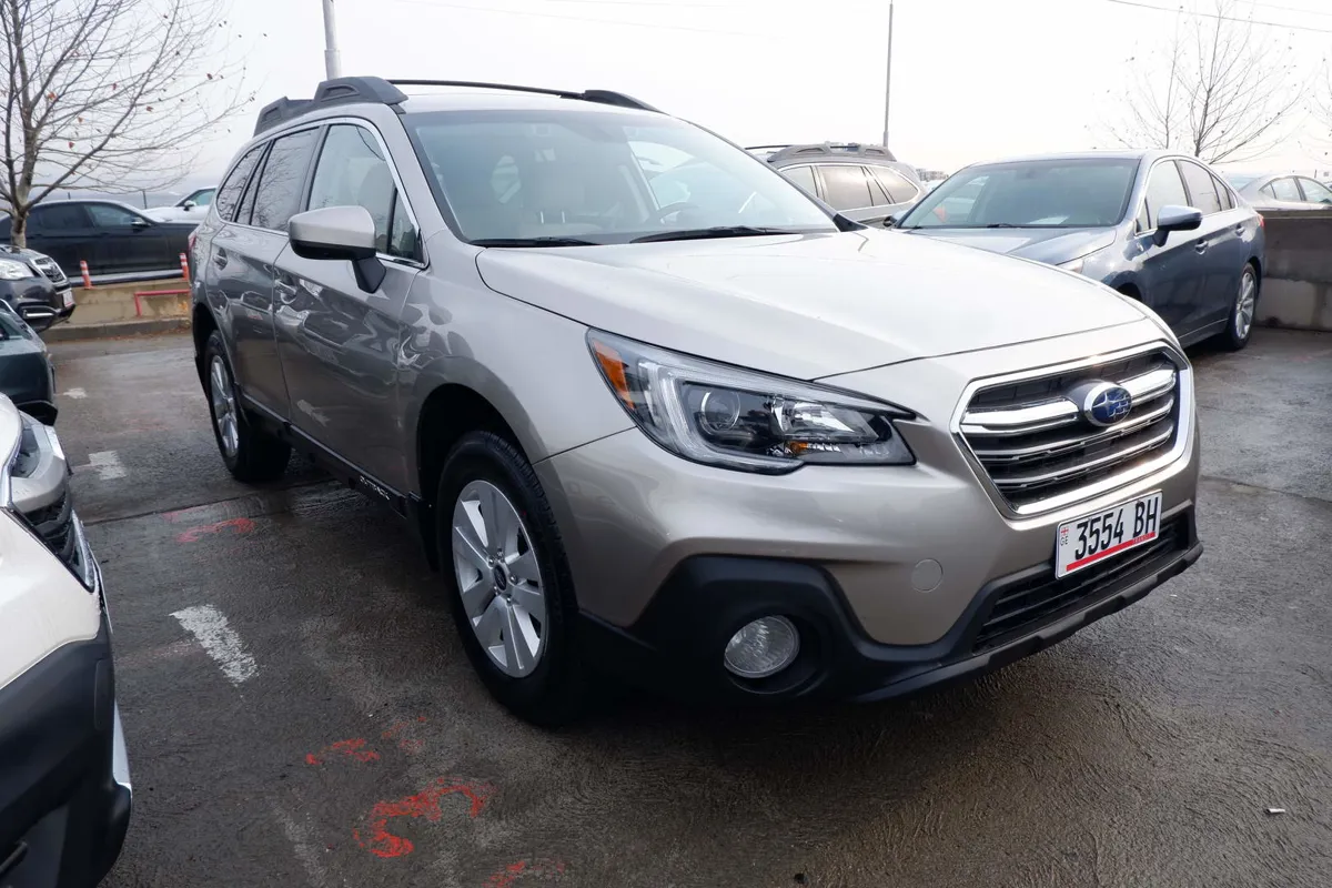 Subaru Outback - фото 1