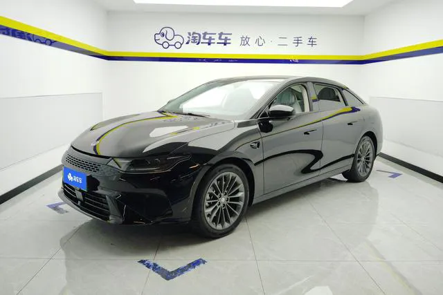 Zeekr C01 - фото 1