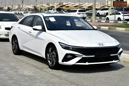 Hyundai Elantra - фото 1
