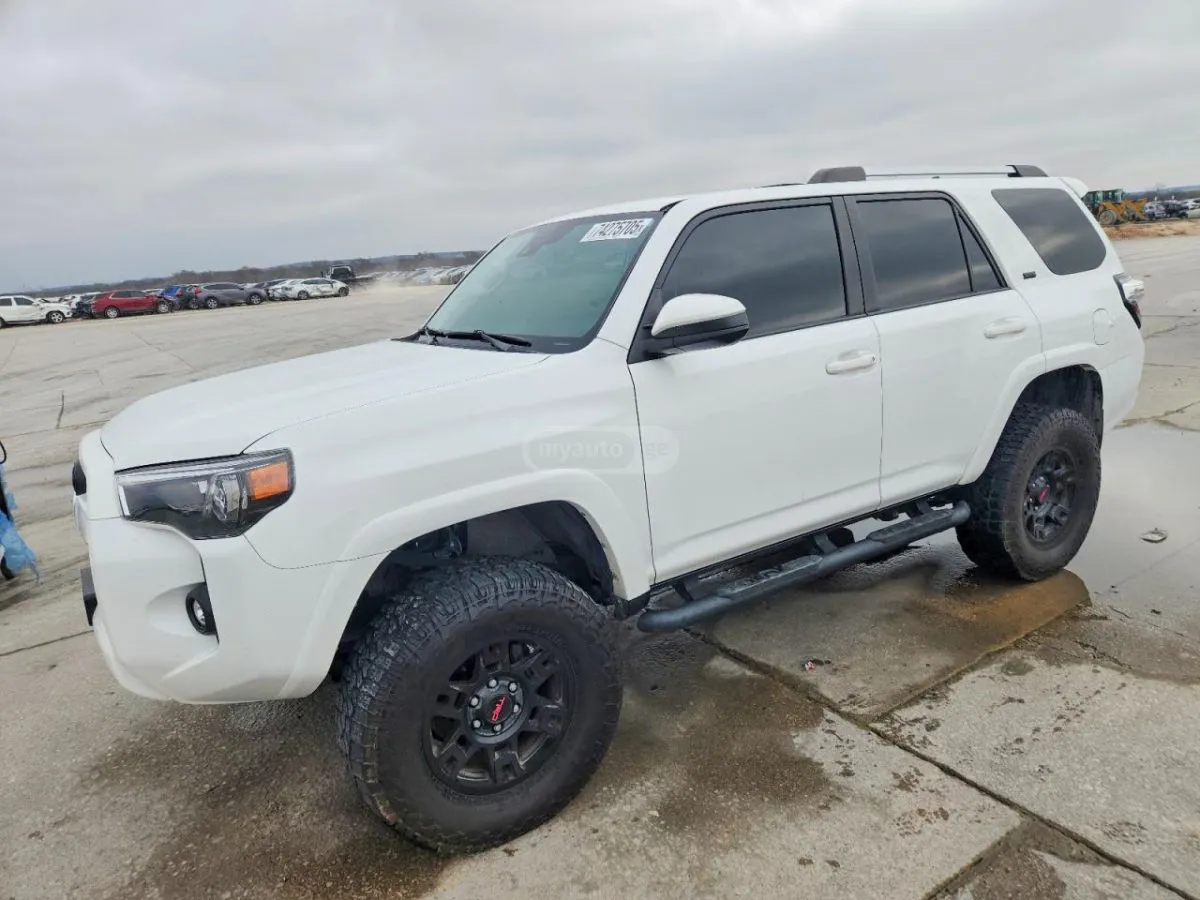 Toyota 4 Runner - фото 1